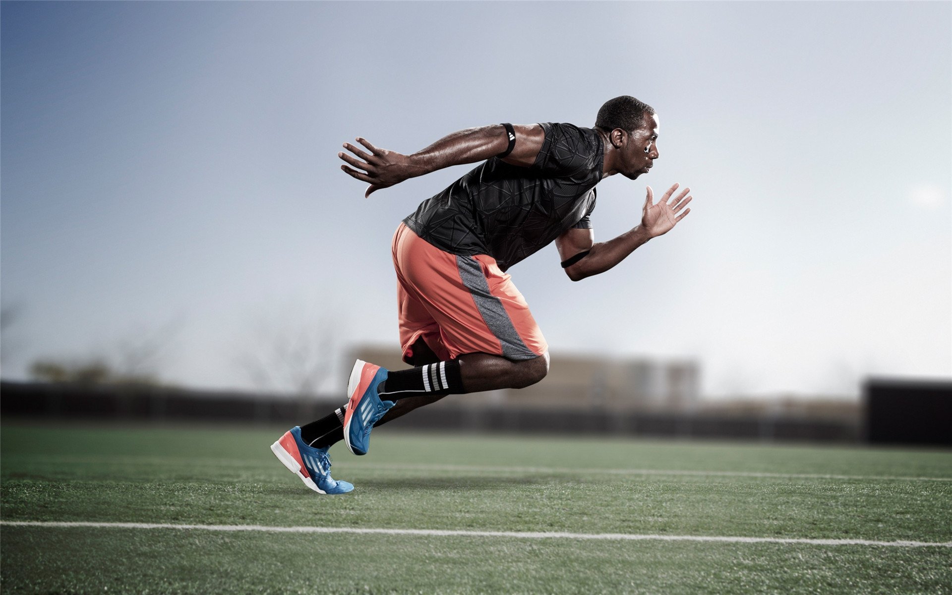 庞蒂表现稳定展现冠军风范，庞蒂亚克历代车型图片